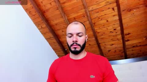 Snapshot of tom_bailey_ chatting on September 2025 12:07:01 PM online show from September 2025 12:07:01 PM