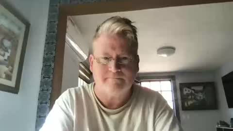 Hola online show from February 2025 09:43:01 PM