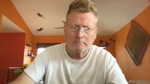 Hola online show from March 2025 06:59:02 PM
