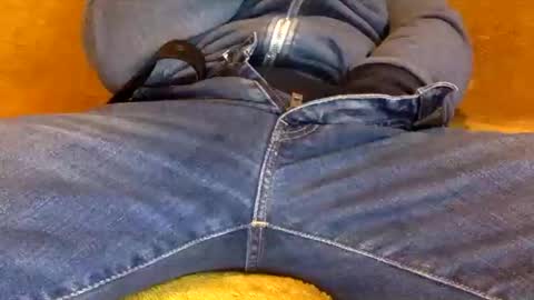 tombi125 online show from October 2025 04:38:02 PM