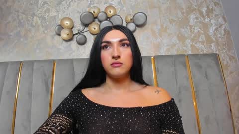 Snapshot of tomlondon_ chatting on January 2025 06:08:02 PM online show from January 2025 06:08:02 PM