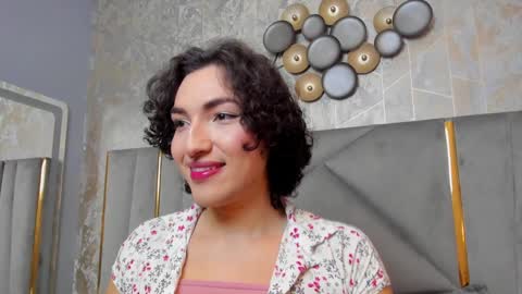 Snapshot of tomlondon_ chatting on January 2025 11:45:01 AM online show from January 2025 11:45:01 AM