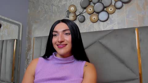 Snapshot of tomlondon_ chatting on January 2025 03:55:02 PM online show from January 2025 03:55:02 PM