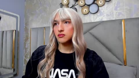 Snapshot of tomlondon_ chatting on January 2025 11:51:02 AM online show from January 2025 11:51:02 AM