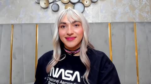 Snapshot of tomlondon_ chatting on January 2025 05:56:01 PM online show from January 2025 05:56:01 PM