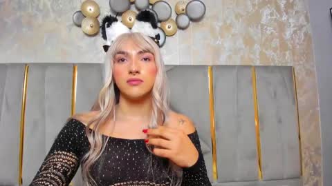 Snapshot of tomlondon_ chatting on February 2025 05:49:02 PM online show from February 2025 05:49:02 PM