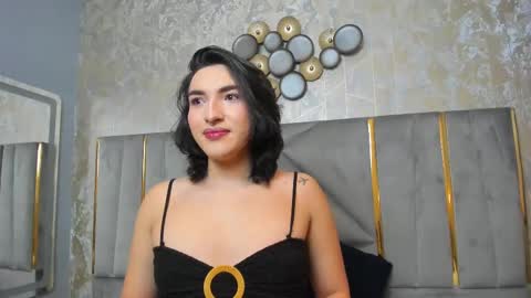 Snapshot of tomlondon_ chatting on February 2025 11:36:02 AM online show from February 2025 11:36:02 AM