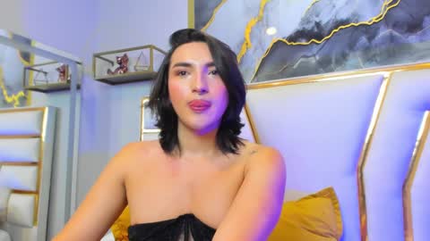 Snapshot of tomlondon_ chatting on March 2025 02:45:01 PM online show from March 2025 02:45:01 PM