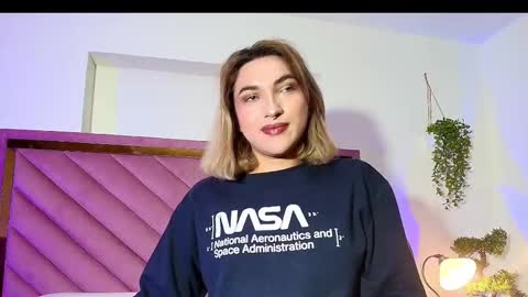 Snapshot of tomlondon_ chatting on September 2025 11:13:02 AM online show from September 2025 11:13:02 AM