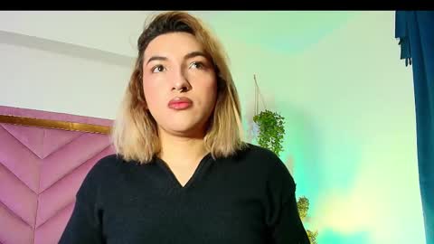 Snapshot of tomlondon_ chatting on October 2025 11:39:01 AM online show from October 2025 11:39:01 AM