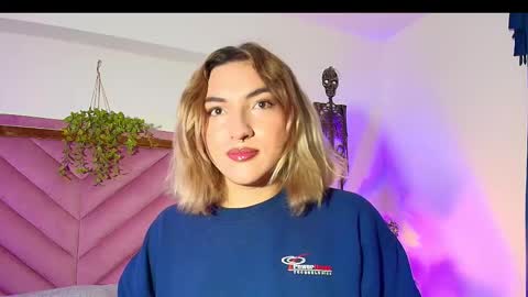 Snapshot of tomlondon_ chatting on October 2025 12:25:01 PM online show from October 2025 12:25:01 PM