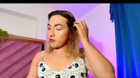 Snapshot of tomlondon_ chatting on October 2025 01:01:02 PM online show from October 2025 01:01:02 PM