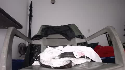   Thomas    online show from January 2025 01:31:02 AM