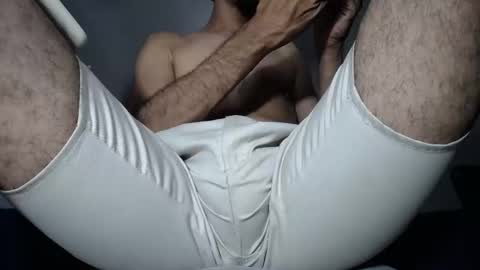   Thomas    online show from January 2025 08:04:02 PM