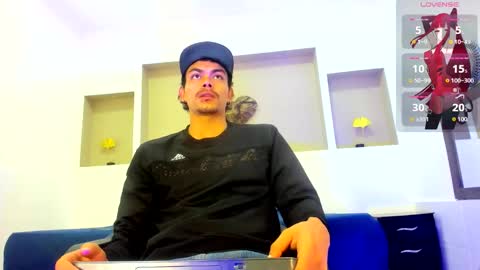 Snapshot of tommy_kurtt chatting on November 2025 11:33:02 AM Tommy online show from November 2025 11:33:02 AM