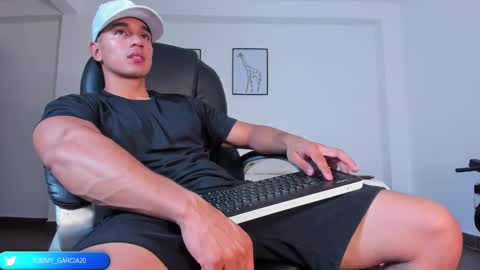 Snapshot of tommygarcia_ chatting on February 2025 12:49:01 AM Instagram t garcia69 online show from February 2025 12:49:01 AM