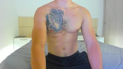 Snapshot of tommygarcia_ chatting on October 2025 10:39:02 PM Instagram t garcia69 online show from October 2025 10:39:02 PM