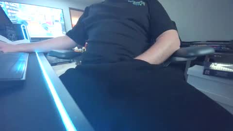 Tommy online show from November 2025 10:10:02 PM