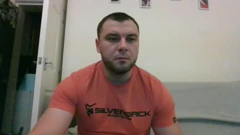tommyy19901 online show from December 2024 07:56:01 PM