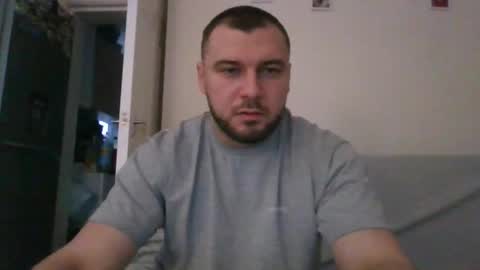tommyy19901 online show from December 2024 03:49:02 PM