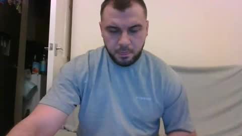 tommyy19901 online show from December 2024 06:52:01 PM