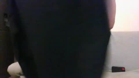 tommyy19901 online show from February 2025 05:51:02 PM