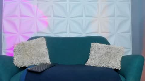Sr. Thomas online show from January 2025 12:12:02 AM