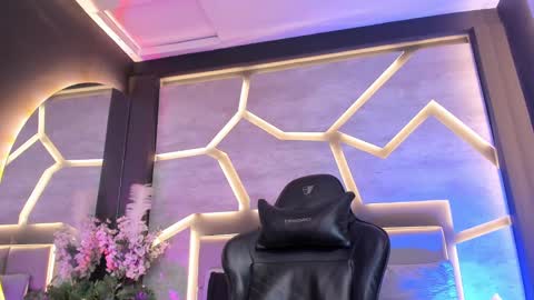 Sr. Thomas online show from March 2025 02:23:02 PM