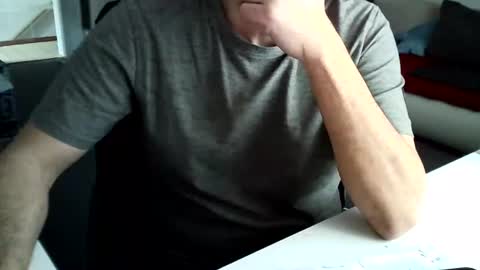 Tom online show from December 2024 12:42:01 PM