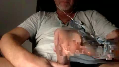 Snapshot of tonic999 chatting on November 2025 05:58:02 PM Call me Calvin online show from November 2025 05:58:02 PM