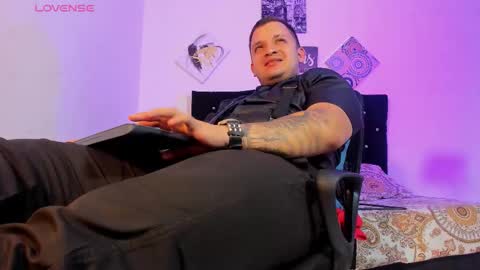 Tonny Landri online show from October 2025 06:23:01 AM