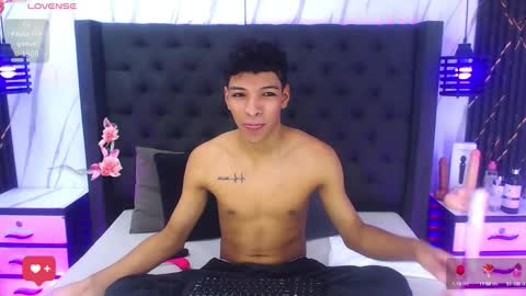 Snapshot of tony_rick_ chatting on September 2025 02:33:02 AM Tony And Rick online show from September 2025 02:33:02 AM