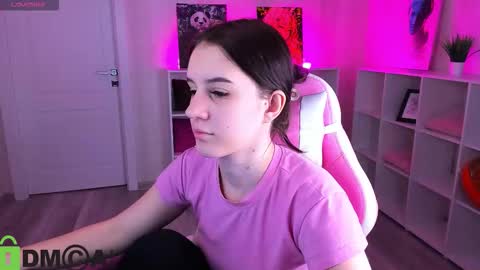 tonya_gray online show from November 2025 01:19:02 AM