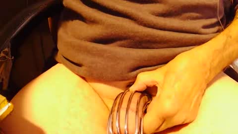 Snapshot of tonydi60 chatting on November 2025 03:56:01 PM tonydi60 online show from November 2025 03:56:01 PM