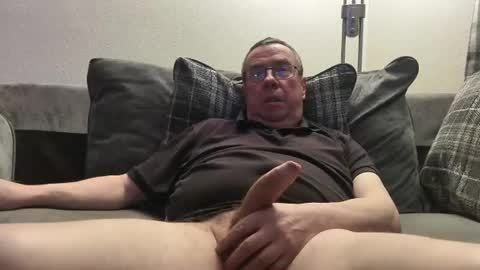 Snapshot of tonyhandjob chatting on December 2024 10:28:02 AM tonyhandjob online show from December 2024 10:28:02 AM