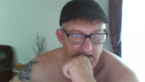 Snapshot of toolie49 chatting on February 2025 12:46:01 AM toolie49 online show from February 2025 12:46:01 AM