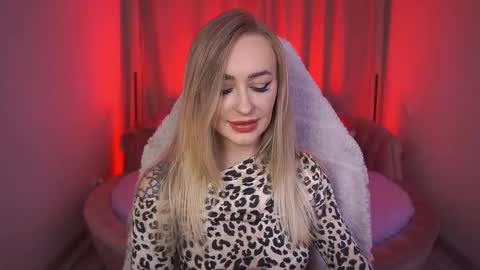 Snapshot of top_grace chatting on October 2025 07:27:01 AM top_grace online show from October 2025 07:27:01 AM