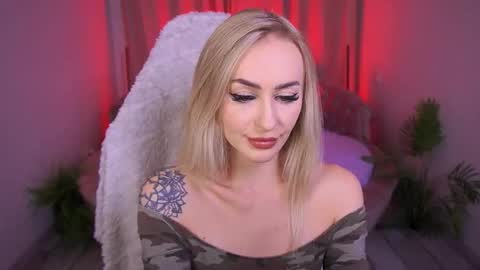 Snapshot of top_grace chatting on November 2025 09:24:01 PM top_grace online show from November 2025 09:24:01 PM