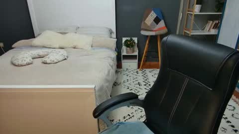 Snapshot of toplegs chatting on October 2025 08:48:01 PM Anda online show from October 2025 08:48:01 PM