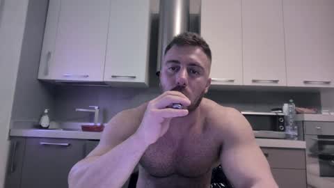 toro_arrapato online show from December 2024 12:52:02 PM