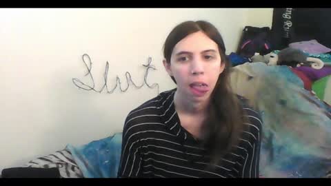 Luna online show from October 2025 08:32:01 PM