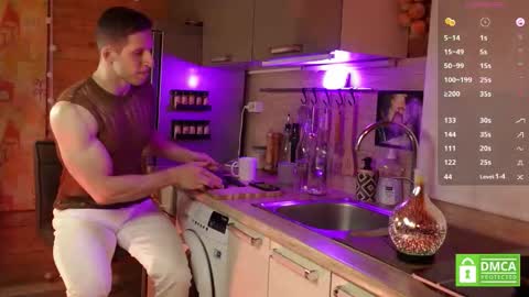 Paul online show from November 2025 03:39:02 AM