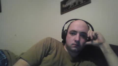 Snapshot of toxicfumesi3 chatting on November 2025 12:05:01 PM toxicfumesi3 online show from November 2025 12:05:01 PM