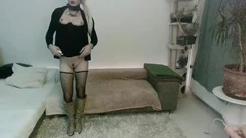 Patrizia online show from March 2025 08:44:02 PM