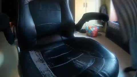 Snapshot of trafalgar9292 chatting on November 2025 01:23:01 PM trafalgar online show from November 2025 01:23:01 PM