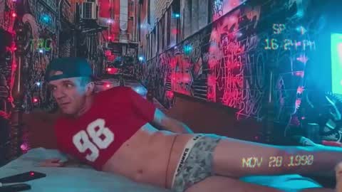 Snapshot of trailer_made chatting on October 2025 06:04:02 AM Ethan Nash online show from October 2025 06:04:02 AM