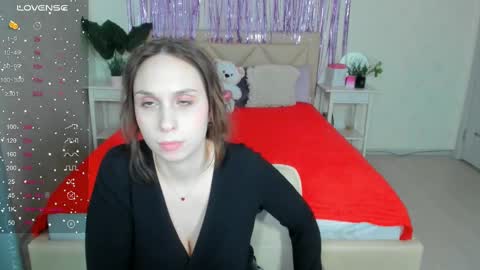 Kate online show from February 2025 11:33:01 AM
