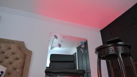 Snapshot of trannypartner chatting on October 2025 07:05:01 PM Juliana Giiraldo online show from October 2025 07:05:01 PM