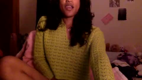 Snapshot of transamoure chatting on November 2025 04:40:01 AM transamoure online show from November 2025 04:40:01 AM