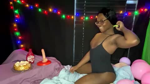 TransDomme Omi online show from September 2025 09:58:01 PM